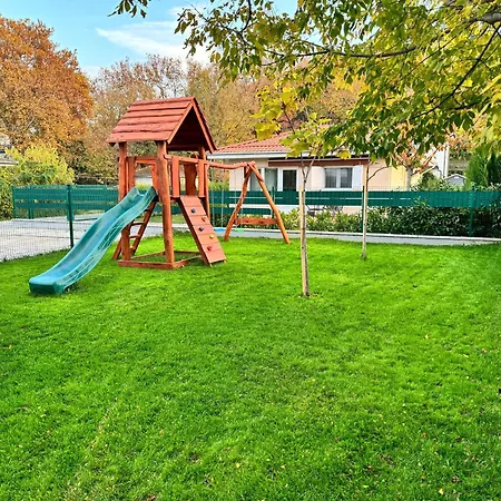 Apartmán Kz Sajat Partszakasszal *